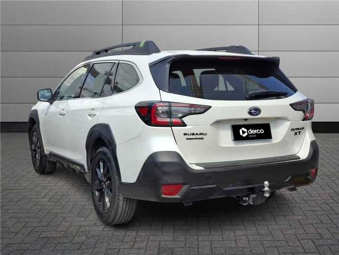 SUBARU OUTBACK 2025
