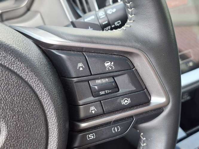 SUBARU OUTBACK 2025