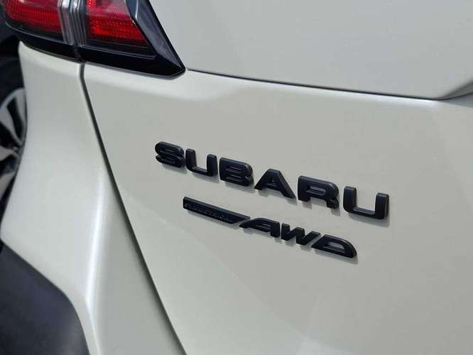 SUBARU OUTBACK 2025