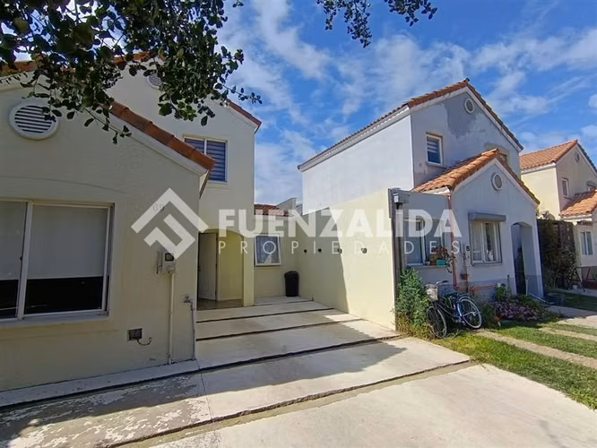 Casa en venta 3 dormitorios en Laguna de Cóndores, ECH