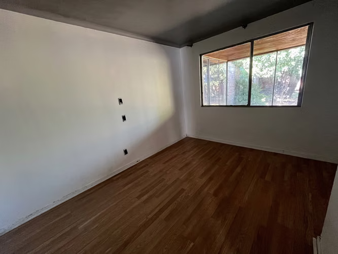 VENDE O ARRIENDA CASA CENTRICA LINARES VII REGION - Imagen 10