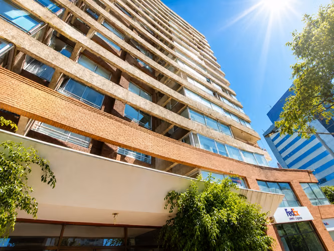 SE VENDE DEPARTAMENTO EN LAS CONDES - Imagen 2