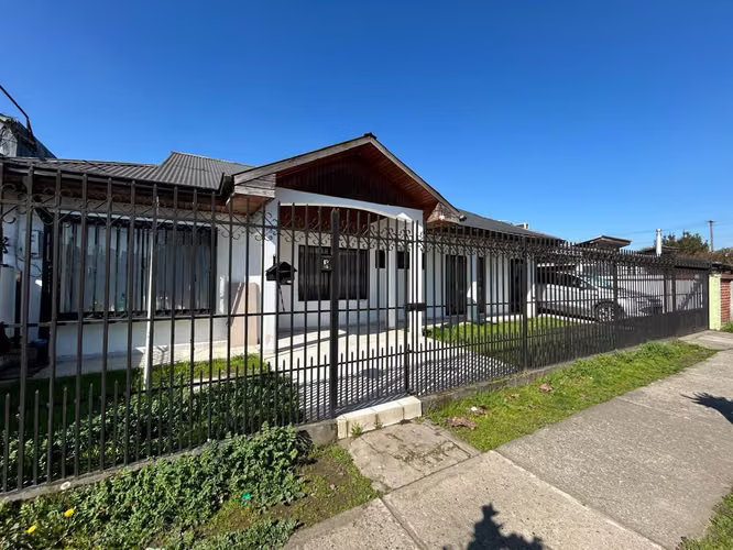 VENDE CASA EN CALLE RAMON OLATE, LINARES VII REGION - Imagen 3