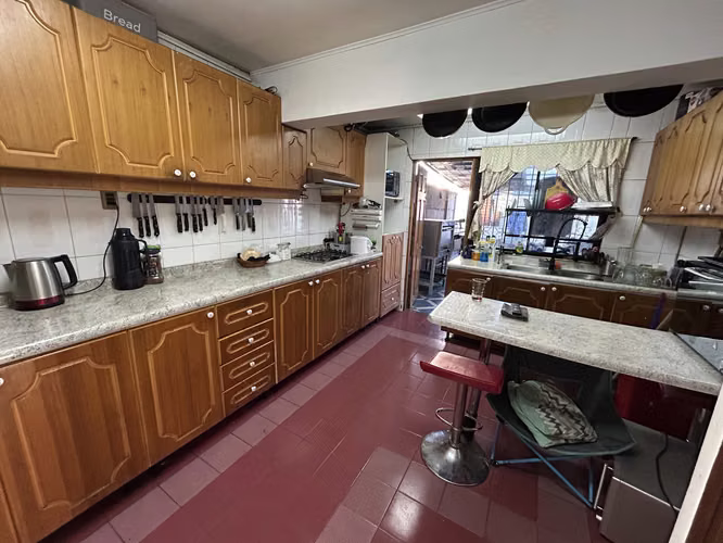 VENDE CASA EN CALLE RAMON OLATE, LINARES VII REGION - Imagen 8