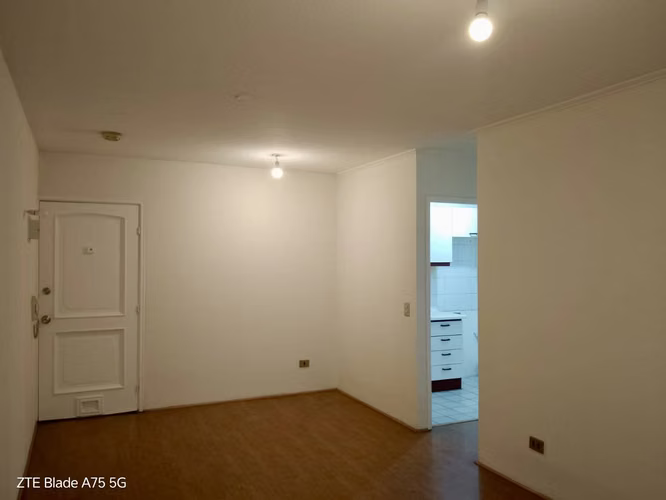 VIVE EN EL CORAZON DE SANTIAGO - COMODO DEPARTAMENTO 2DORM - Imagen 3