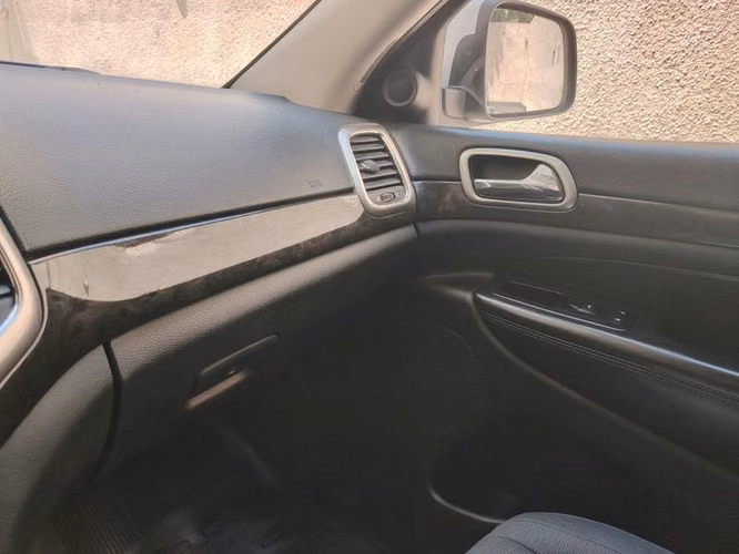 JEEP GRAND CHEROKEE LAREDO 3.6 - 2011 | 2676 - Imagen 10