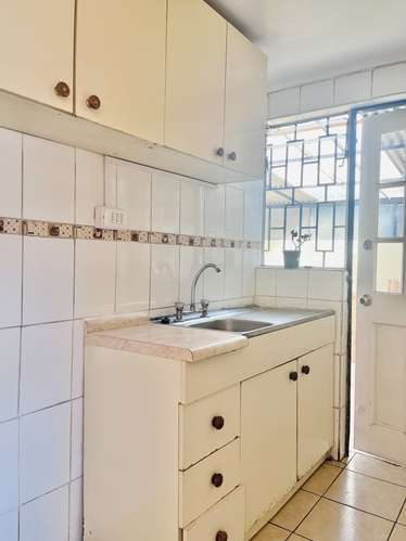 VENTA! AMPLIA CASA PEÑALOLEN / AV. LAS TORRES - Imagen 13