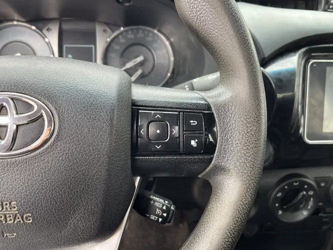 Toyota Hilux DC 4X4 2.4 D DX MT 2024 - Imagen 15