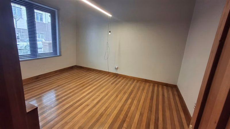 OFICINAS INTITUCIONES MUY AMPLIAS , CENTRO DE TALCA - Imagen 6