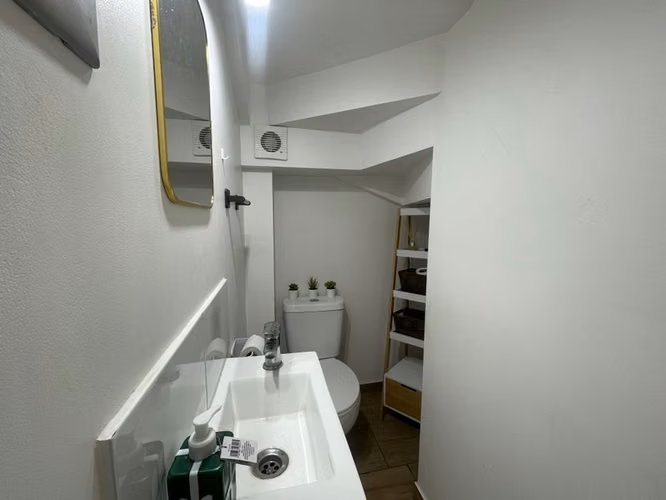 Casa en Arriendo 3Dorm, 3Bañ,1Est,1Bod - Imagen 8