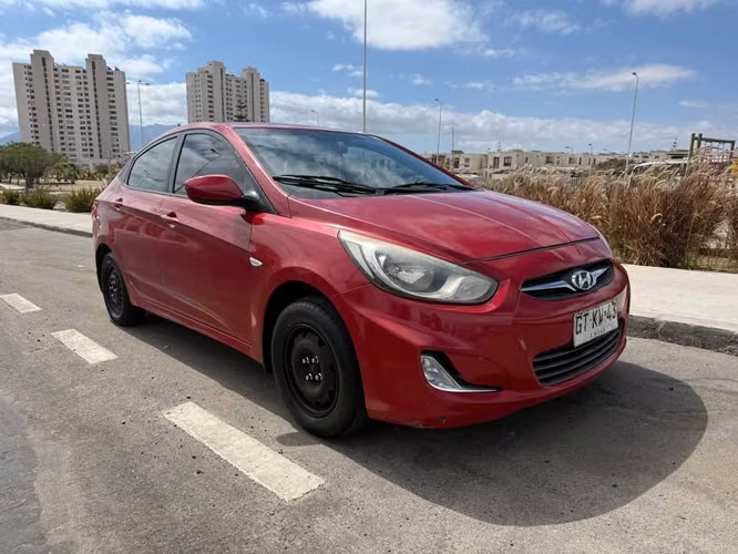 Hyundai accent - Imagen 2