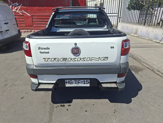 Fiat strada 2015