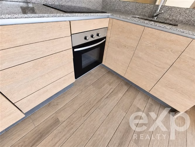 2D/2B con Terraza, AC y Excelente Conectividad - Imagen 9
