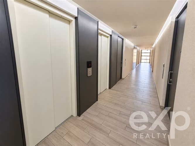 2D/2B con Terraza, AC y Excelente Conectividad - Imagen 21
