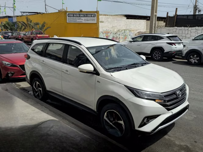 Toyota Rush 1.5 XEI 4X2 MT 5P 2023