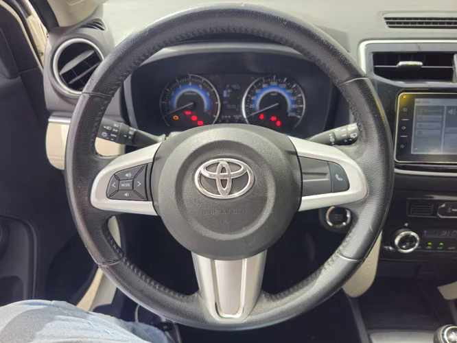 Toyota Rush 1.5 XEI 4X2 MT 5P 2023