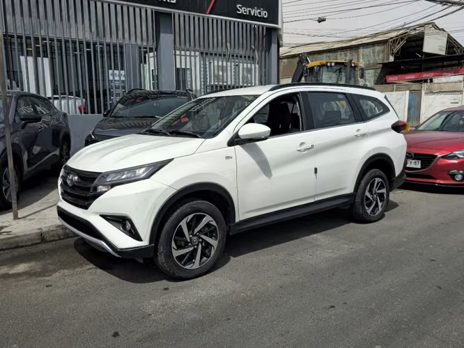 Toyota Rush 1.5 XEI 4X2 MT 5P 2023