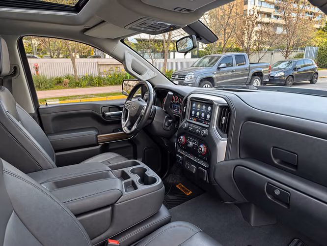 CHEVROLET SILVERADO LTZ CC 5.3L 4WD Z71 - 2021 | 4638 - Imagen 19