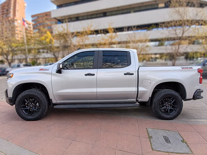 CHEVROLET SILVERADO LTZ CC 5.3L 4WD Z71 - 2021 | 4638 - Imagen 7