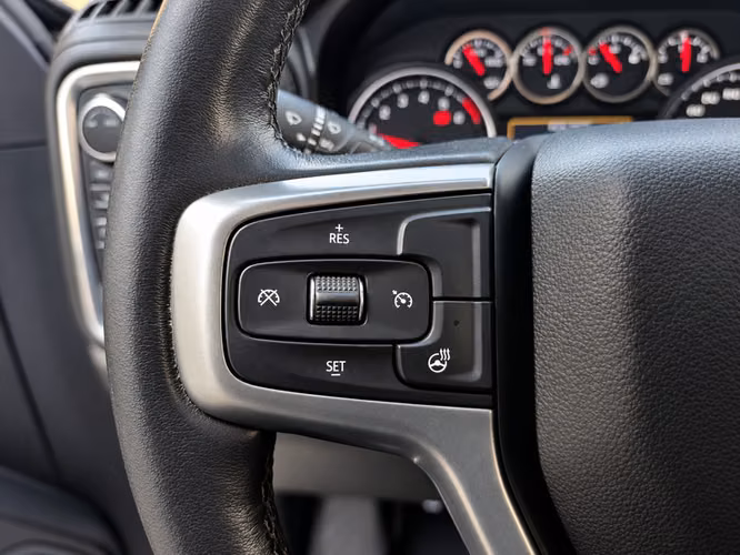 CHEVROLET SILVERADO LTZ CC 5.3L 4WD Z71 - 2021 | 4638 - Imagen 14