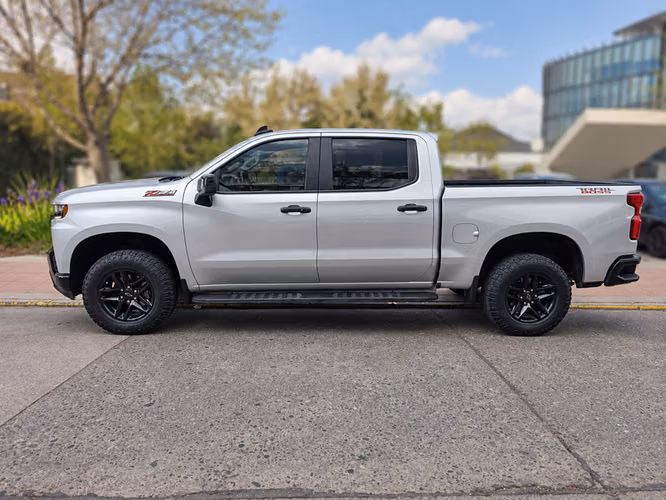 CHEVROLET SILVERADO LTZ CC 5.3L 4WD Z71 - 2021 | 4638 - Imagen 4