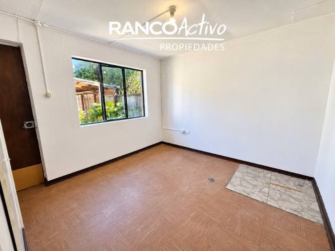 Se vende Amplia casa de 4D en Villa San Pedro + depto. indep - Imagen 41