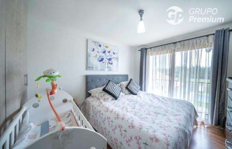 Exclusiva parcela con 2 casas con piscina y seguridad 24/7