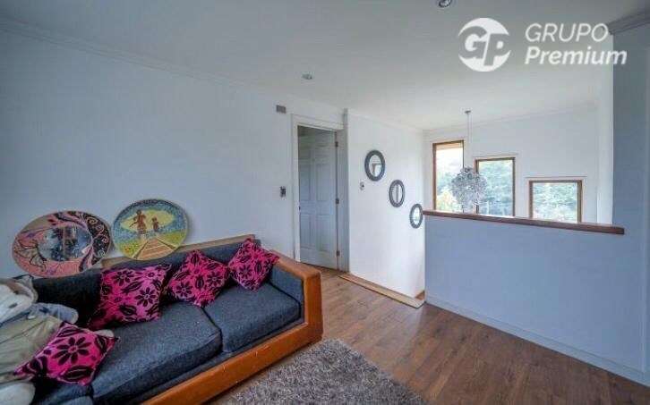 Exclusiva parcela con 2 casas con piscina y seguridad 24/7