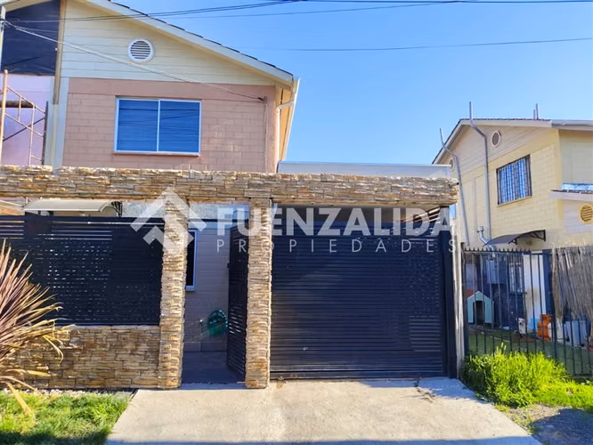 Casa en venta de 3 dorm. en Padre Hurtado