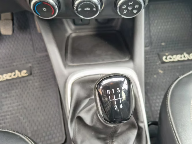Chevrolet Tracker 1.2T LTZ FWD MT 5P 2021 - Imagen 20