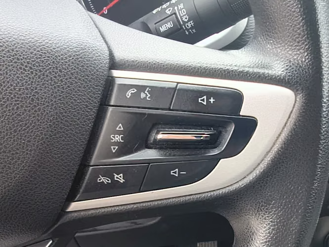 Chevrolet Tracker 1.2T LTZ FWD MT 5P 2021 - Imagen 17