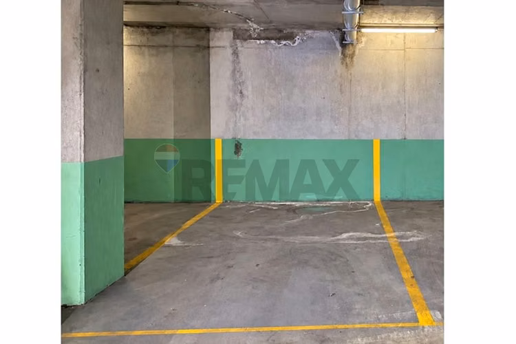 Estacionamiento en edif. eliodoro mix, providencia
