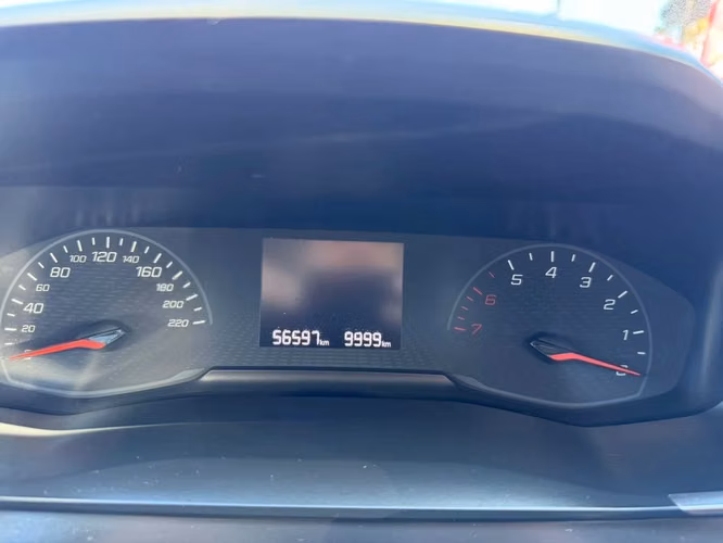 PEUGEOT 208 2023 - Imagen 9