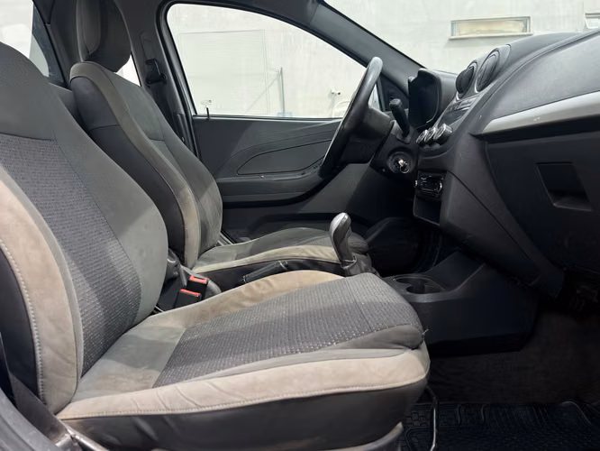Chevrolet montana 1.8 2022 - Imagen 13