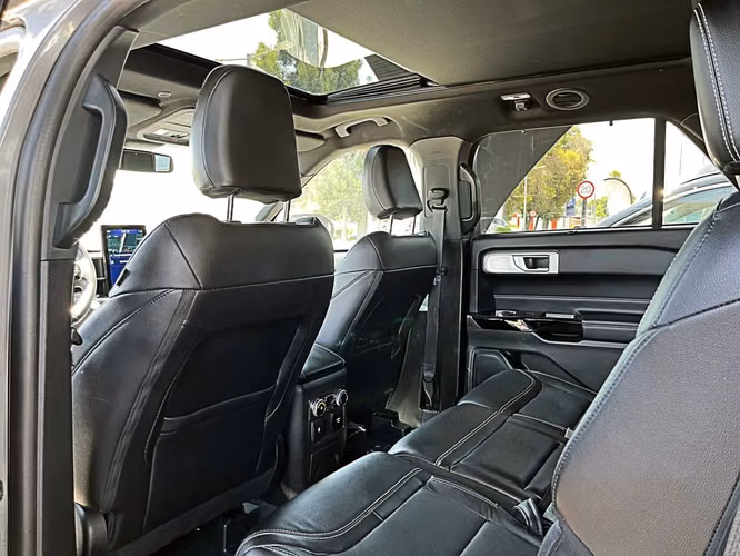 FORD EXPLORER 2024 - Imagen 12