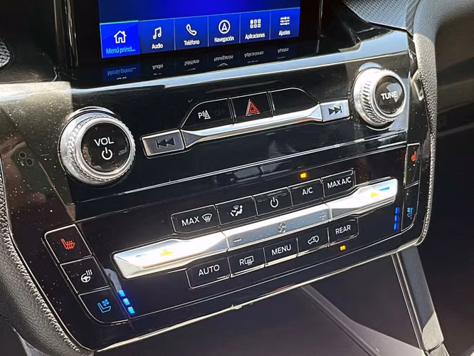 FORD EXPLORER 2024 - Imagen 18