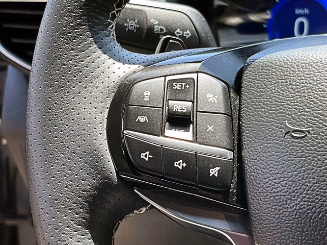 FORD EXPLORER 2024 - Imagen 14