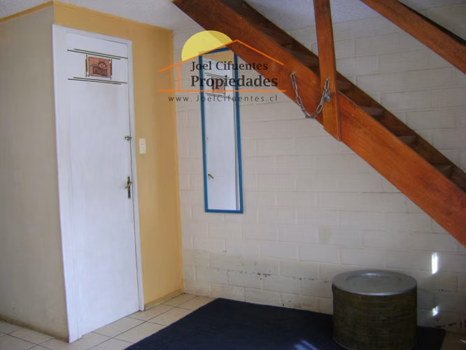 Casa pareada, sólida, 2 dormitorios. Cod-2437 - Imagen 4