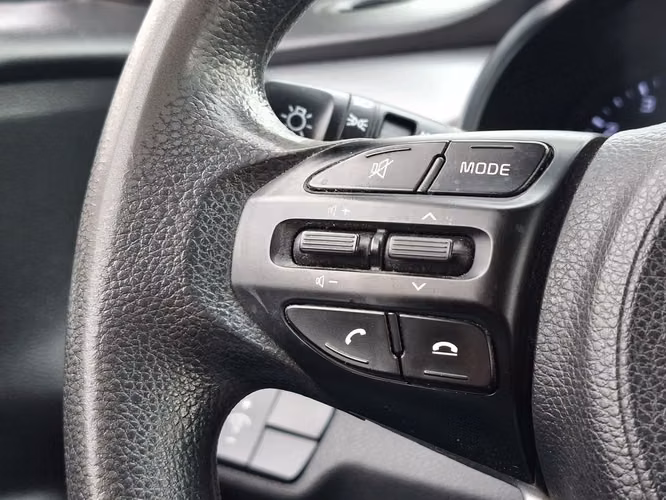 KIA RIO 5 2022 - Imagen 26