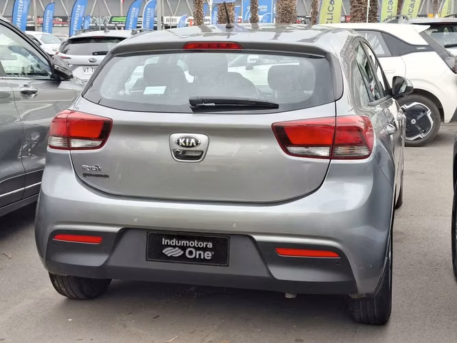 KIA RIO 5 2022 - Imagen 11