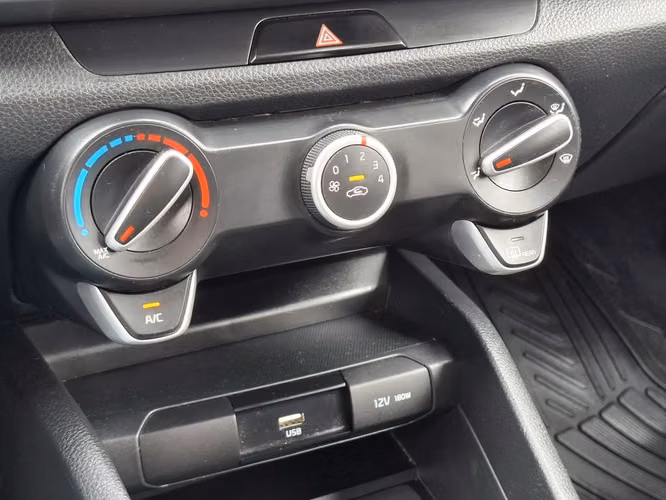 KIA RIO 5 2022 - Imagen 33