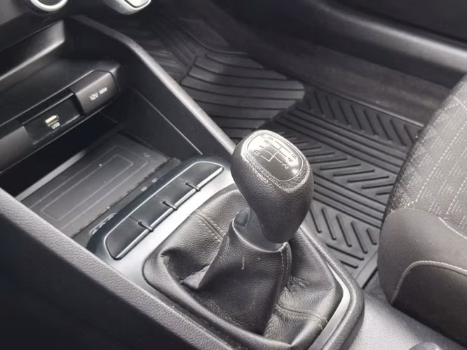 KIA RIO 5 2022 - Imagen 35
