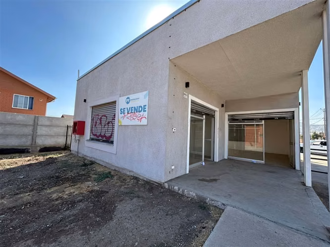 Local Comercial NUEVO A ESTRENAR / El Peumo con Av. Colina