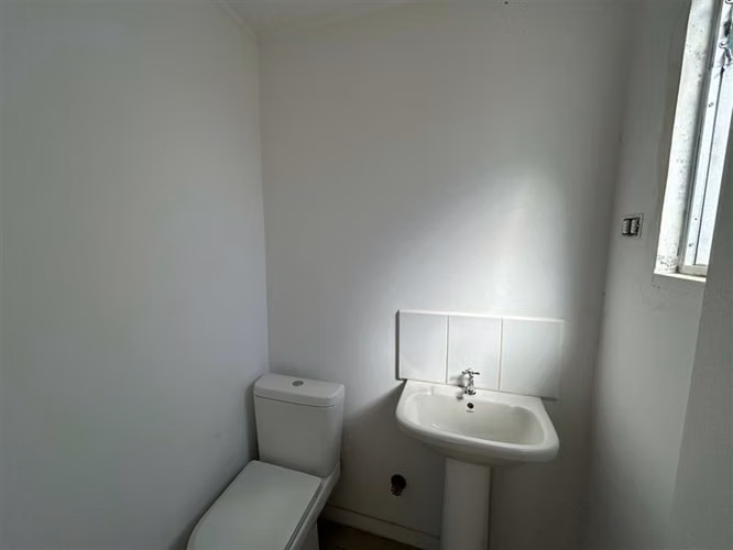 Local Comercial NUEVO A ESTRENAR / El Peumo con Av. Colina