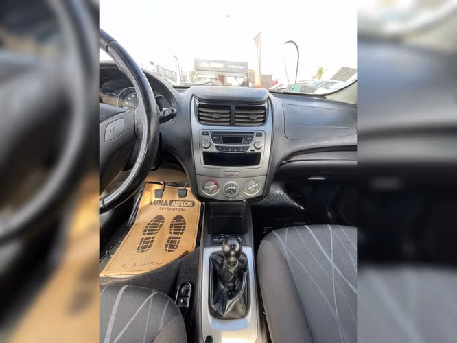 CHEVROLET SAIL 2015 - Imagen 12