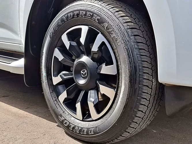 MAZDA BT-50 2026 - Imagen 7