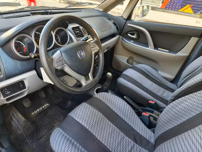 Changan CS1 2014 - Imagen 3