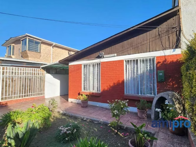 Venta casa con excelente conectividad Maipú (182498)