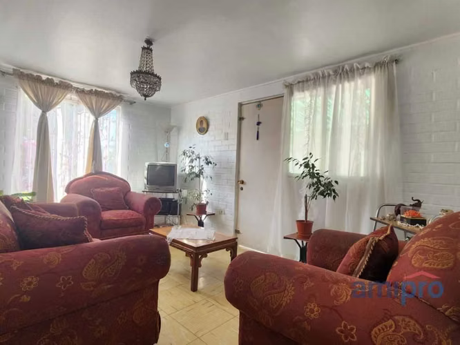 Venta casa con excelente conectividad Maipú (182498)