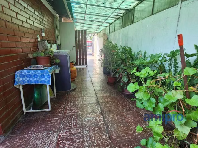 Venta casa con excelente conectividad Maipú (182498)